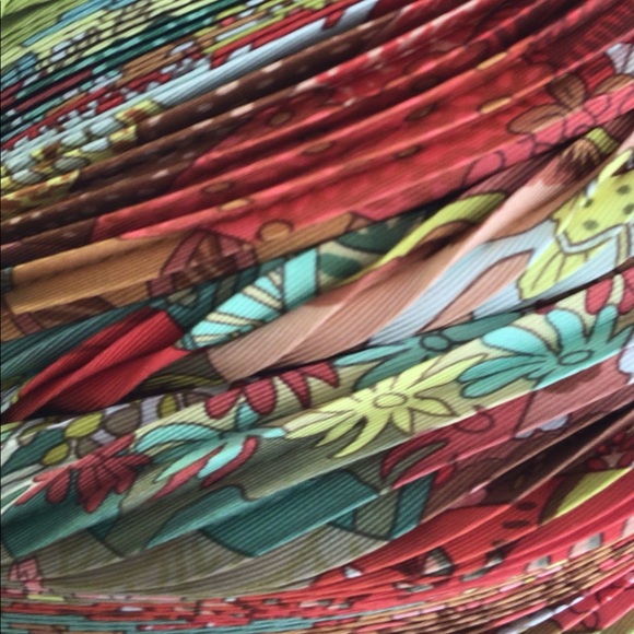 Hermès Plisse Pleated Scarf + Boxed Scarf Rings A+ - Picture 8 of 14